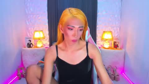 casandrawilson online show from February 13, 2025, 6:38 pm