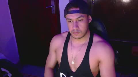 Snapshot of casas_oom chatting on February 8, 2025, 5:51 am      online show from February 8, 2025, 5:51 am