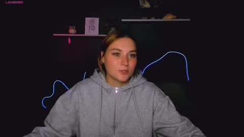 casey_meow_ online show from October 16, 2025, 5:08 am