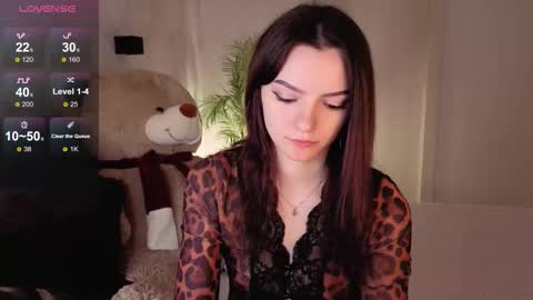 caseykissing online show from October 5, 2025, 3:32 pm