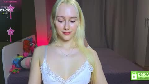 My name is Casey... Nice to meet you  I will be happy to have funthumbs up please its important online show from December 3, 2025, 3:03 am