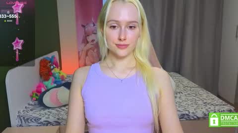 Snapshot of caseylabow chatting on January 7, 2026, 5:32 am My name is Casey... Nice to meet you I will be happy to have funthumbs up please its important online show from January 7, 2026, 5:32 am