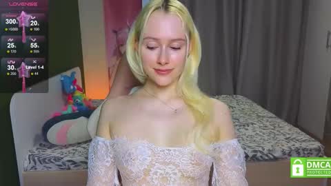 Snapshot of caseylabow chatting on February 7, 2026, 7:12 am My name is Casey... Nice to meet you I will be happy to have funthumbs up please its important online show from February 7, 2026, 7:12 am