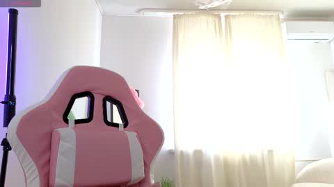 Casey Robbins online show from October 15, 2025, 6:13 am