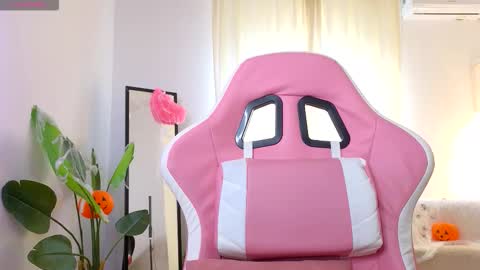 Casey Robbins online show from November 2, 2025, 6:05 am