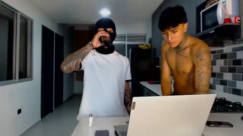 Snapshot of cash_master777 chatting on November 30, 2025, 8:18 am cash_master777 online show from November 30, 2025, 8:18 am