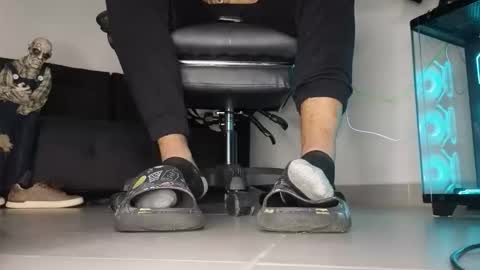 cash_master777 online show from April 21, 2026, 12:45 am