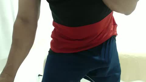 cashmastermuscle77 online show from October 6, 2025, 6:27 pm