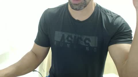 cashmastermuscle77 online show from April 15, 2026, 7:58 pm