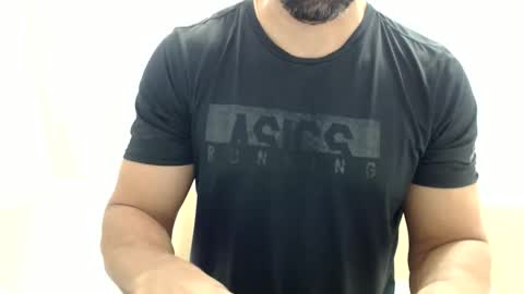 cashmastermuscle77 online show from June 4, 2026, 2:12 pm