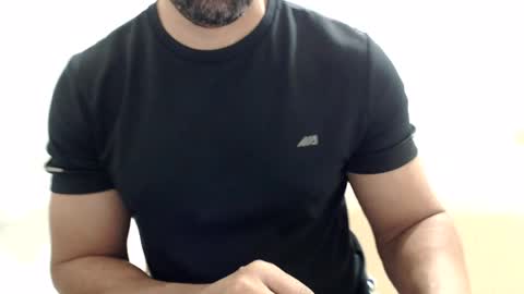 Snapshot of cashmastermuscle77 chatting on July 14, 2026, 9:36 am cashmastermuscle77 online show from July 14, 2026, 9:36 am