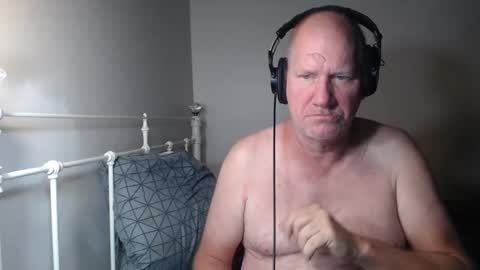 CasinoCam online show from December 19, 2025, 7:26 am