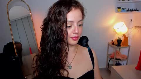Cassie online show from September 28, 2025, 2:55 pm