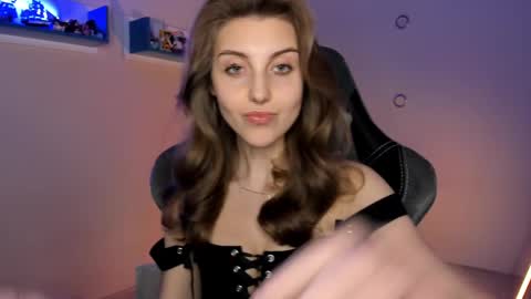 Seductress Cassia  FINDOM AND SADISM  NO NUDE online show from February 24, 2025, 7:41 pm