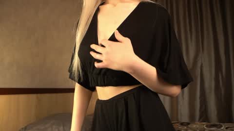 Cassie online show from February 2, 2025, 5:59 pm