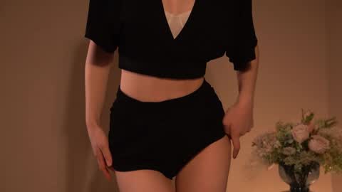 Cassie online show from December 2, 2025, 3:51 pm