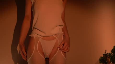 Cassie online show from April 18, 2026, 7:07 pm