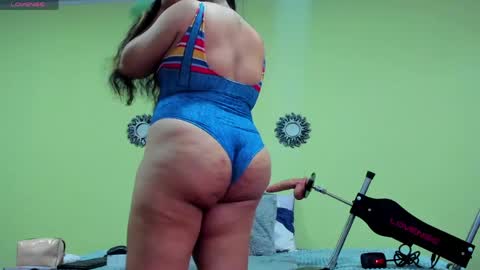 Snapshot of cassie_ibarra_ chatting on April 16, 2026, 7:03 pm Cassie online show from April 16, 2026, 7:03 pm