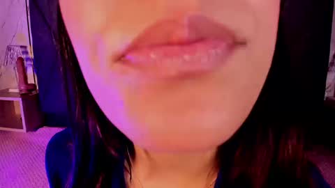 Cassie Jones online show from September 12, 2025, 3:39 am