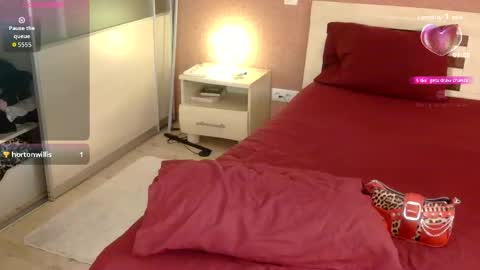 Cassie online show from September 19, 2025, 4:29 pm