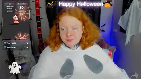 Cassie online show from October 31, 2025, 9:49 pm