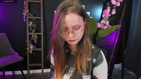 Snapshot of cassiecool chatting on January 10, 2025, 8:59 pm assie online show from January 10, 2025, 8:59 pm