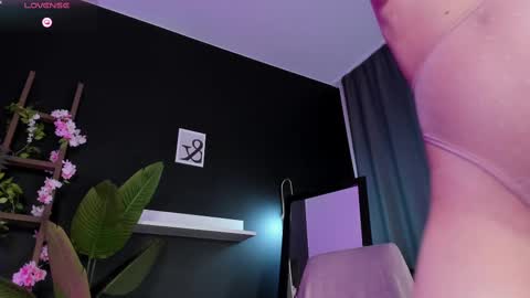 Snapshot of cassiecool chatting on March 7, 2025, 2:46 am assie online show from March 7, 2025, 2:46 am