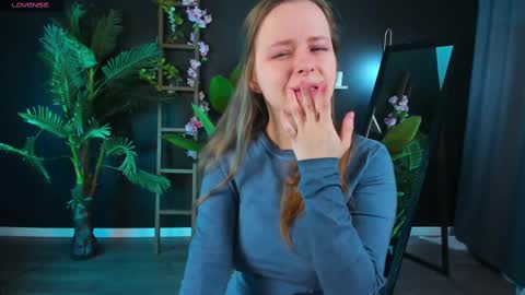 Snapshot of cassiecool chatting on March 7, 2025, 9:06 pm assie online show from March 7, 2025, 9:06 pm