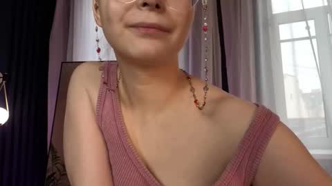 Snapshot of cassiecool chatting on November 16, 2025, 12:22 pm assie online show from November 16, 2025, 12:22 pm