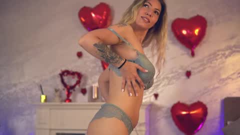 Cassi online show from April 23, 2026, 4:14 am