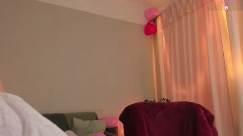  cassandra  online show from February 14, 2025, 9:21 pm