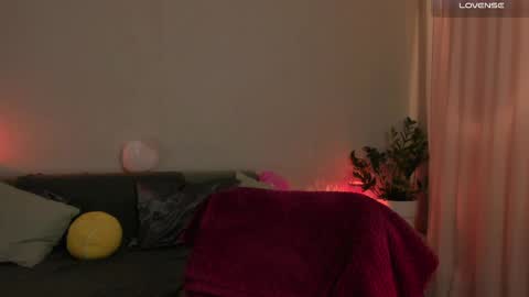  cassandra  online show from February 23, 2025, 10:31 pm