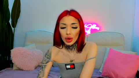 Snapshot of cassy_foxy chatting on April 15, 2026, 5:47 am cassy_foxy online show from April 15, 2026, 5:47 am