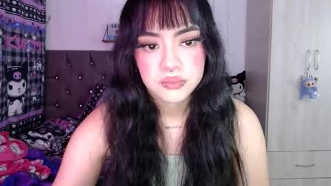 Mila online show from January 9, 2026, 6:27 am