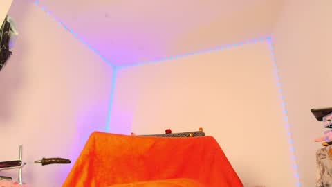 Snapshot of cat_nasty chatting on August 6, 2026, 6:10 pm cat_nasty online show from August 6, 2026, 6:10 pm