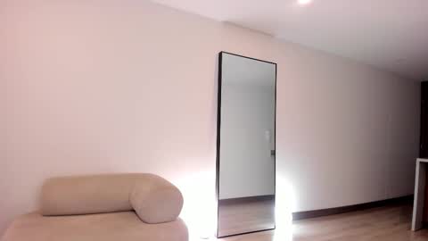 Snapshot of cata_n_cami chatting on March 27, 2026, 11:26 pm cata_n_cami online show from March 27, 2026, 11:26 pm