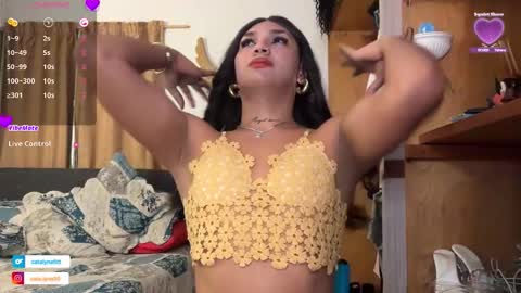 catalyna fitness  online show from December 16, 2025, 3:22 am