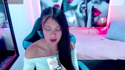 C A T A L E H I A online show from January 13, 2025, 5:44 pm