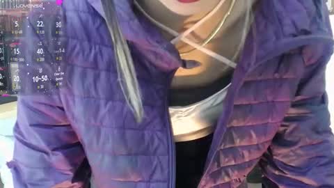 Queen Catalella online show from October 26, 2025, 3:12 am