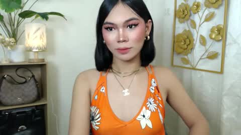 CatalenaX online show from September 30, 2025, 4:23 pm