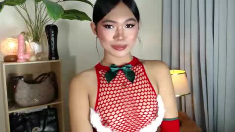 CatalenaX online show from December 4, 2025, 7:00 pm