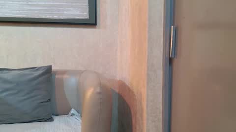 cataleya1_sm online show from November 25, 2025, 11:32 am