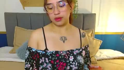 cataleya_kudo online show from October 7, 2025, 3:31 pm