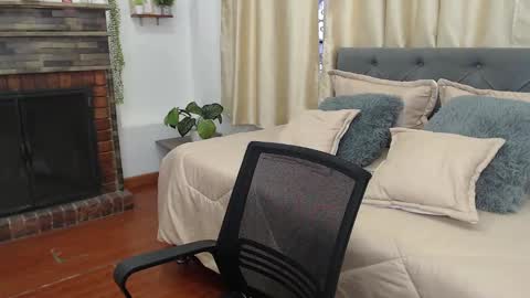 cataleya_kudo online show from October 15, 2025, 3:34 pm