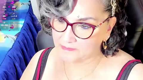 cataleya  online show from October 6, 2025, 3:37 am