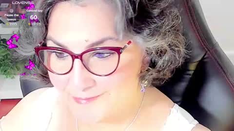 cataleya  online show from October 14, 2025, 3:51 am