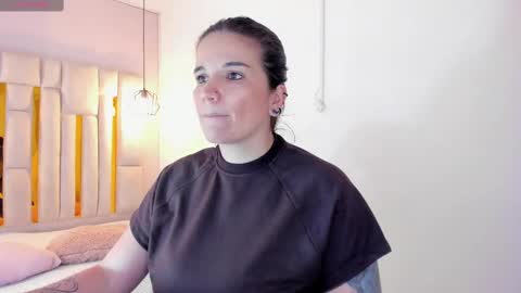 Snapshot of cataleya_sambrano chatting on October 14, 2025, 10:49 am Cataleya online show from October 14, 2025, 10:49 am