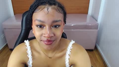 catalina25_t online show from October 29, 2025, 8:21 pm