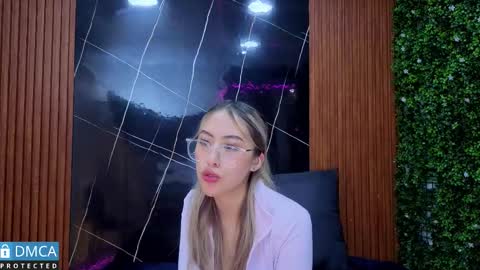 catalina_18g online show from March 5, 2026, 11:28 am