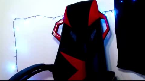 catalina_colombia online show from February 15, 2025, 4:23 pm